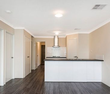 2-Bedroom Home in Brabham! - Photo 5