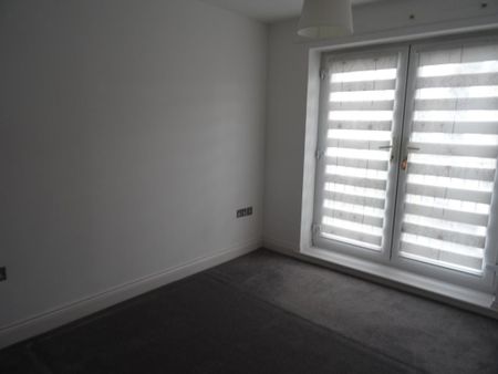3 bedroom end of terrace house to rent - Photo 5