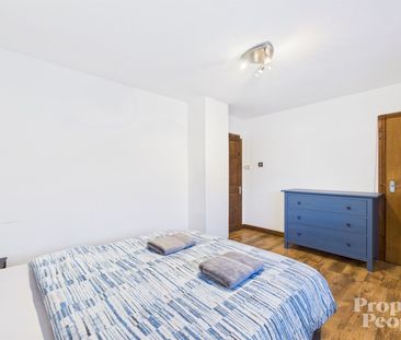 74 Gainsborough Drive, Belfast, BT15 3EL - Photo 6