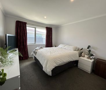 Tasteful on Tamarisk! - Photo 4