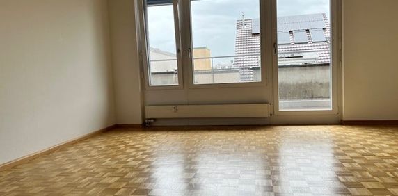 "Cozy and central living in Gundeli" - Photo 2