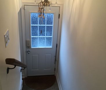 For Lease - 391 Alper Street, Richmond Hill, Ontario - Photo 2