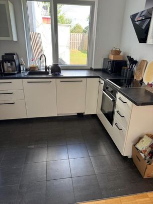 100qm Wohnung mit Terrasse und kleinem Stück Grün - Photo 1