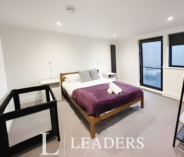 2 bedroom maisonette to rent Brighton Square, Brighton, BN1 - Photo 3