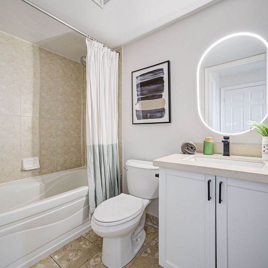 For Lease - 15 Greenview Avenue Unit# 1011, Toronto, Ontario - Photo 1