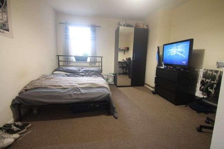 Abbotts Close, Uxbridge, UB8 - Photo 4