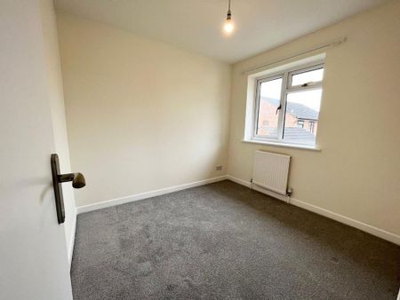 3 bedroom semi-detached house to rent - Photo 2