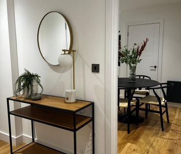 3 bedroom ground floor flat to rent - Photo 2