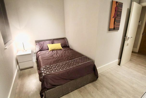 Studio to rent - Photo 1