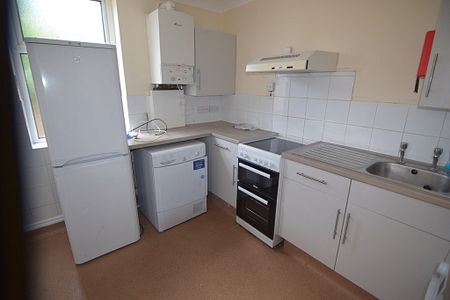 To Let 1 Bed Ground Floor Flat - Photo 4