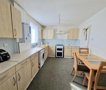 Flat to rent - Photo 3