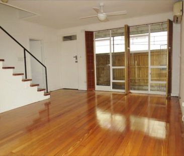 South Yarra - Photo 2