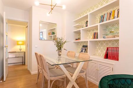 Calle Velarde, Sevilla, Andalusia 41001 - Photo 4