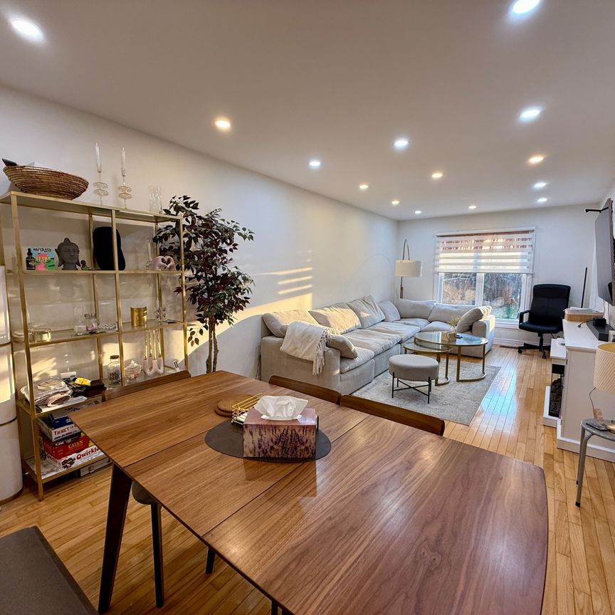 For Lease - 15 Inverhuron Trail, Oakville, Ontario - Photo 1