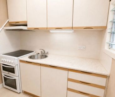 Granville Place - Photo 1