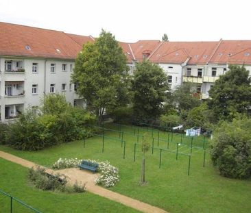 Neue Wohnung, neues Glück! Individuelle 2-Zi.-Wohnung mit Balkon - Foto 1