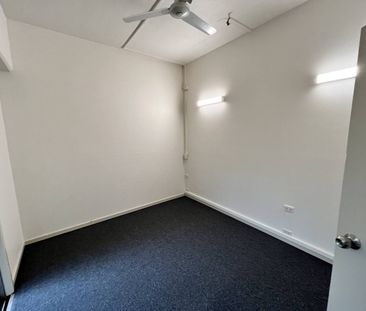 Apartment Living in the CBD! - Photo 3