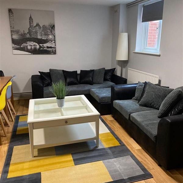 7 bedroom flat to rent - Photo 1