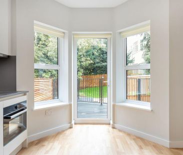 Ground floor flat to rent - Photo 3