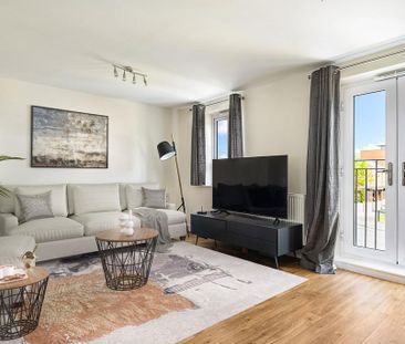 4 bedroom terraced house to rent - Photo 3