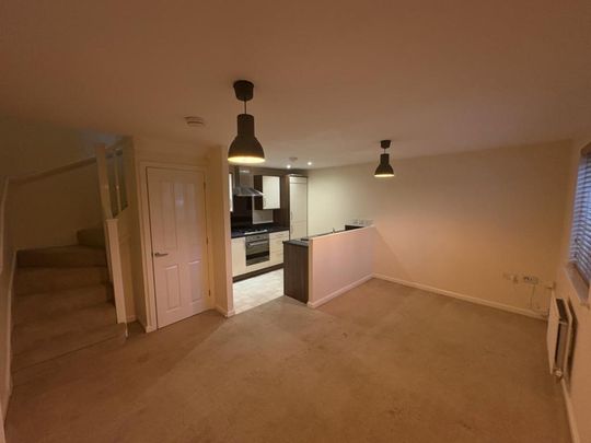 2 bedroom end of terrace house to rent - Photo 1