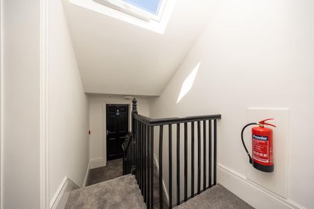 ✨ Stunning NEW Ensuite Kitchenette ROOMS ✨ - Photo 2