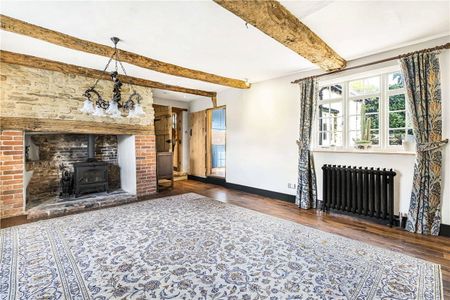 Stunning Grade II Listed 5-Bedroom Property with a garden office in Horspath, Oxford - Photo 2