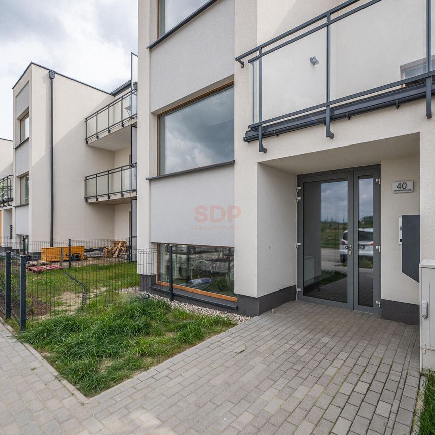 LUX 3 POK. W SIECHNICACH.i WYNAJEM. M. POSTOJOWE I KOMÓRKA W CENIE - Photo 1