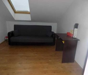 Apartament la mansarda de inchiriat, 4 camere, 68 mp! Zona strazii Florilor! - Fotografie 1