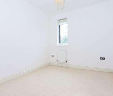 Sunningdale, Berkshire, SL5 - Photo 2