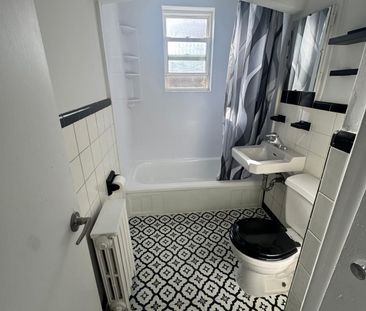 For Lease - 55A Long Branch Avenue Unit# 201, Toronto, Ontario - Photo 3