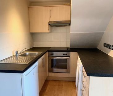 2 bedroom apartment to rent - Photo 4