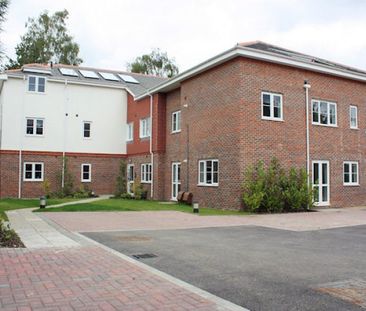 Vale Farm Road, Woking - Photo 4