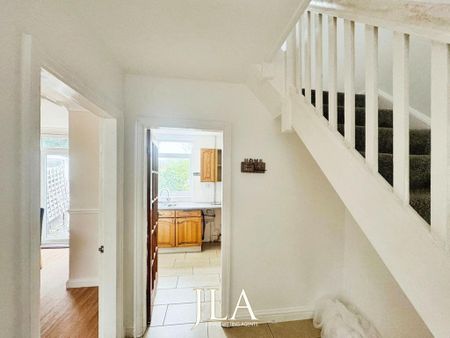 3 bedroom terraced house to rent - Photo 5