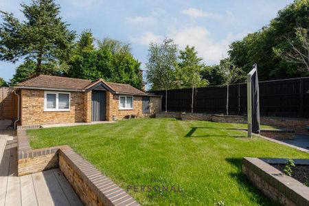 5 bedroom detached house to rent - Photo 4