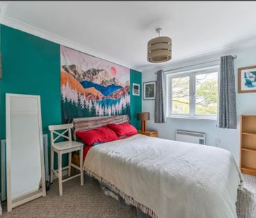 Room in a Shared Flat, Old School Place, CR0 - Photo 2