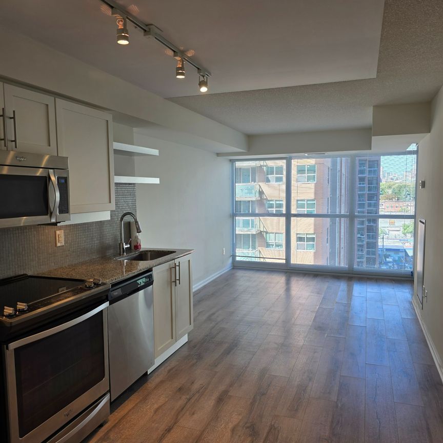 For Lease - 400 Adelaide Street Unit# 314, Toronto, Ontario - Photo 1