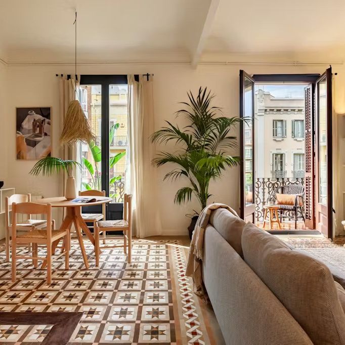 Carrer de Mallorca, Barcelona, Catalonia 08037 - Photo 1