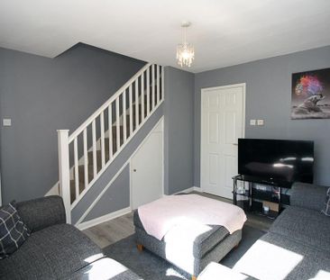 2 bedroom terraced house to rent - Photo 2
