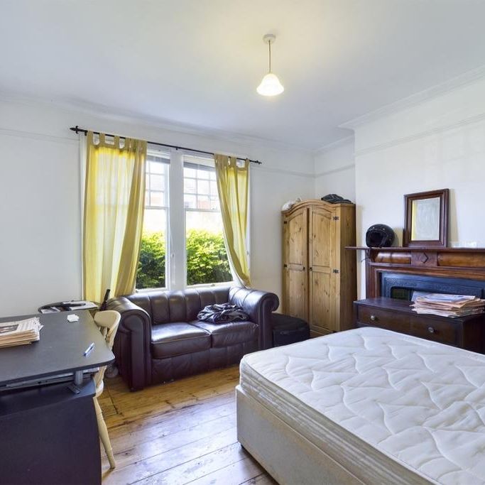 1 bedroom in a house share to rent - Photo 1