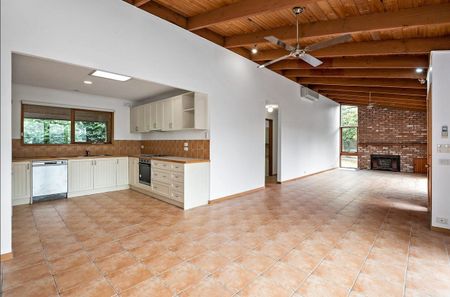 211 Dunns Road, Mornington - Photo 2