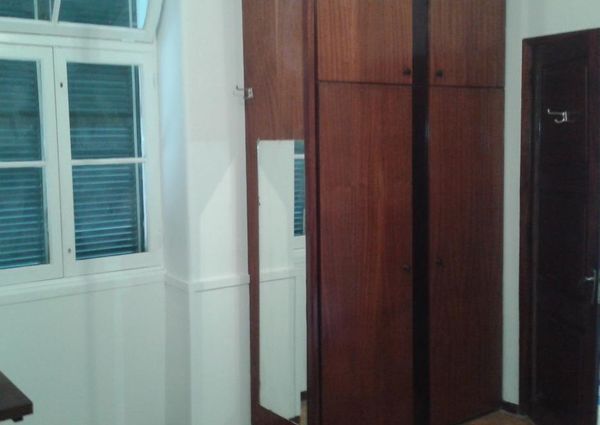 Quarto em Santa Luzia