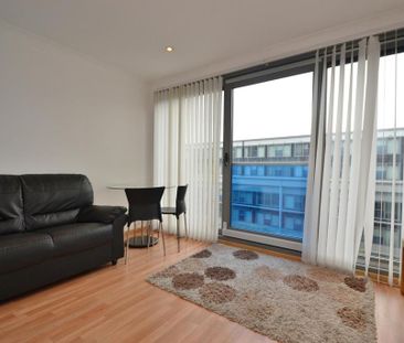 1 bedroom flat to rent - Photo 3