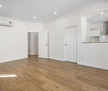 Double Grammar Zone! - Photo 2