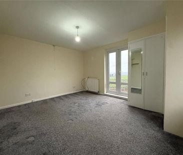 3 bedroom detached house to rent - Photo 3