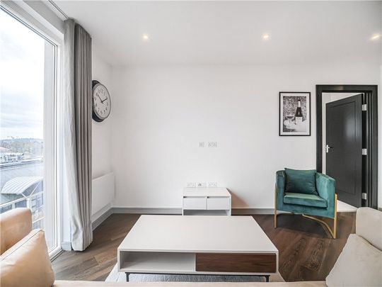 Eden Grove, Staines-upon-Thames, TW18 4ZU - Photo 1