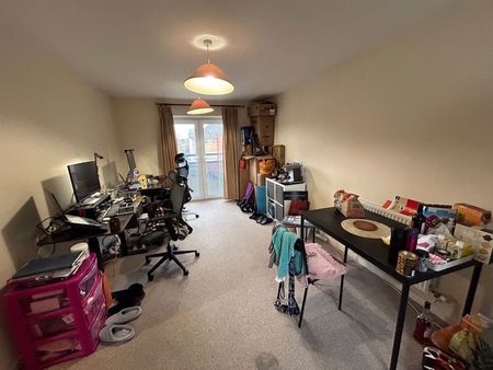 Hornbeam Close - Photo 2