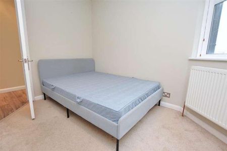 Baltic Close, Central Colliers Wood, SW19 - Photo 5