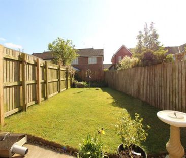 3 Bedroom End Terrace To Let - Photo 2