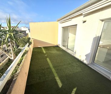 À louer, Hyères, centre ville, terrasse - Photo 2